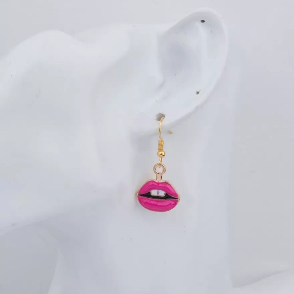 🌺 4 Items $25$🌺 Lip Drop Earrings-NWT-Pink/Gold - Picture 2 of 6